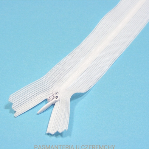 zamek 18 cm biały kryty