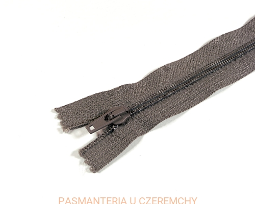 zamek 18 cm ciemnobeżowy ALPHA nierozdzielczy spirala rozm. 5