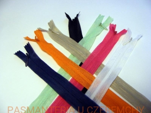 zamek 35 cm nasycony róż kryty /różowy, amarantowy/