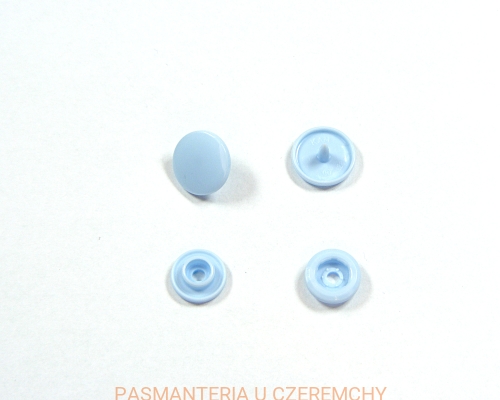 napy plastikowe jasnoniebieskie rozm. 18